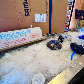 Snow Goose Produce - They even sell oysters from the local Samish Bay farms! - Fruits & Veggies Near Me - Mount Vernon, Washington Snow Goose Produce - They even sell oysters from the local Samish Bay farms! - Fruits & Veggies Near Me - Mount Vernon, Washington