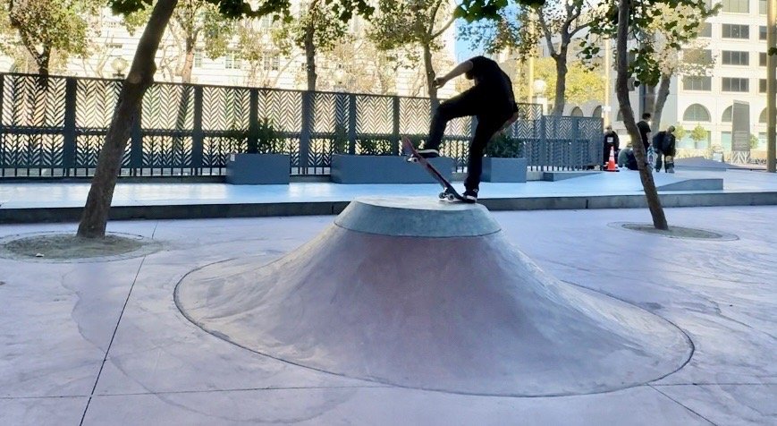 Skate park - Civic Center Logo