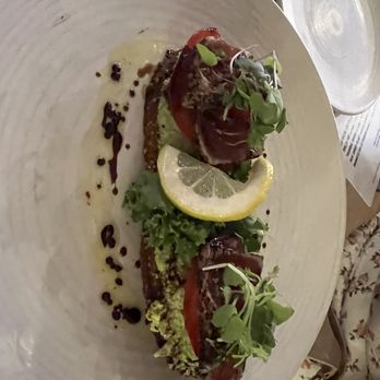 Honu Oceanside - Ahi Bruschetta - Seafood Near Me - Lahaina, Hawaii Honu Oceanside - Ahi Bruschetta - Seafood Near Me - Lahaina, Hawaii