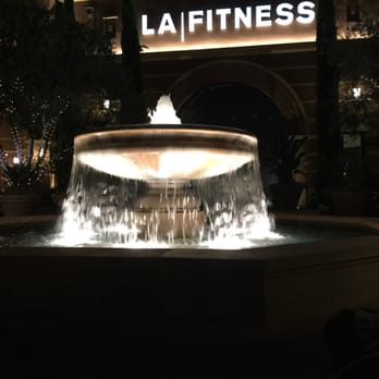 Woodbury Town Center - Relaxing Fountain! - Shopping Centers Near Me - Irvine, California Woodbury Town Center - Relaxing Fountain! - Shopping Centers Near Me - Irvine, California
