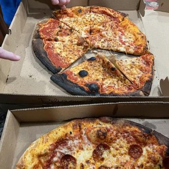 1750 Taphouse - Pizza Near Me - Bedford, New Hampshire