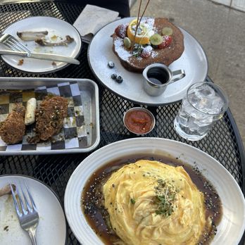 Kitchen Story - Tornado Galbi Omurice Breakfast and Mascarpone Stuffed Deep Fried French Toast - Breakfast & Brunch Near Me - Oakland, California