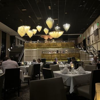 Ruth's Chris Steak House - Inside seating decor - Steakhouses Near Me - West Palm Beach, Florida Ruth's Chris Steak House - Inside seating decor - Steakhouses Near Me - West Palm Beach, Florida