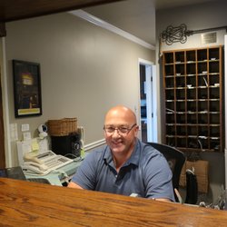 Church Hill Inn - Friendly owner and innkeeper Mike, a native of Portsmouth England, and he still sounds so!