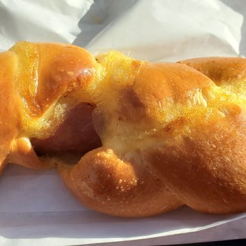 Maui Bread - Ham and pineapple twist - Bakeries Near Me - Kihei, Hawaii Maui Bread - Ham and pineapple twist - Bakeries Near Me - Kihei, Hawaii