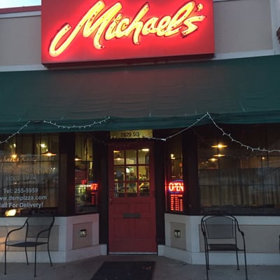 Michael's Pizza by null