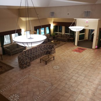 Shilo Inns - Klamath Falls - Lobby - Hotels Near Me - Klamath Falls, Oregon