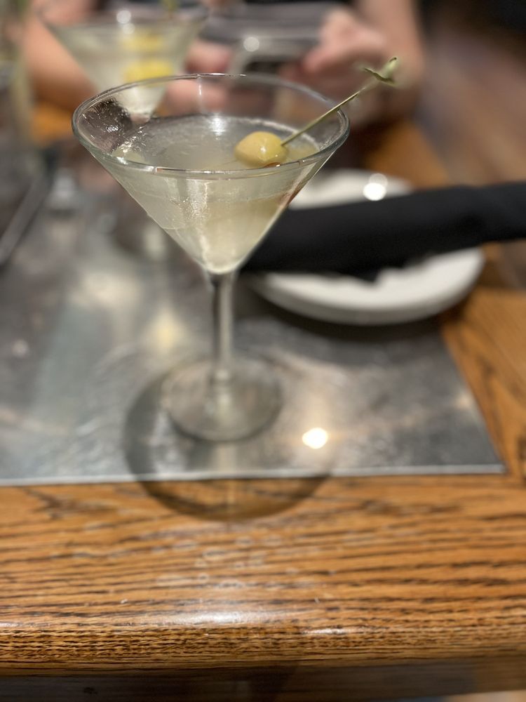 A W Shucks Cocktail & Oyster Bar