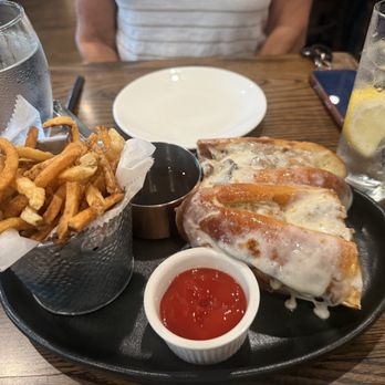 The Foundry - French Dip - New American Near Me - Hicksville, New York
