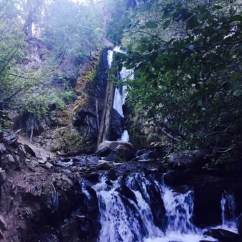 Hunter Creek Waterfall Trail - Beautiful reward at the end of the hike. - Hiking Near Me Hunter Creek Waterfall Trail - Beautiful reward at the end of the hike. - Hiking Near Me