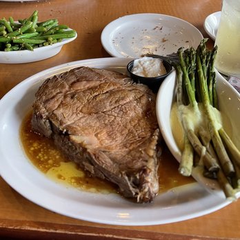Lucky's Steakhouse - Age prime rib - Steakhouses Near Me - Okemos, Michigan