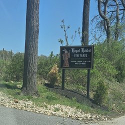 Royal Rabbit Vineyard - Street Signage