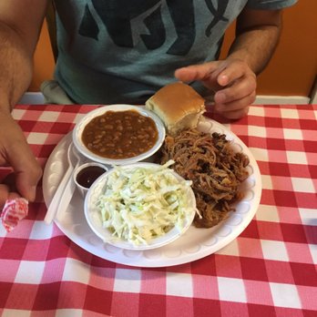 Delauders BBQ - Pulled pork platter - Barbeque Near Me - Sevierville, Tennessee Delauders BBQ - Pulled pork platter - Barbeque Near Me - Sevierville, Tennessee