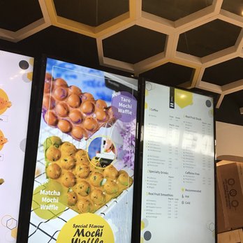 Golden Bubbles - Waffles Near Me - Toronto, Ontario