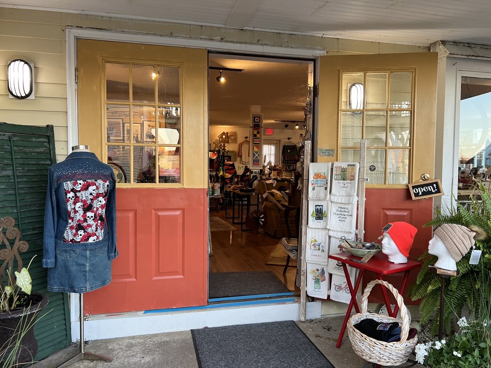 RESURRECTED Updated October 2024 14 Photos 13 Western Ave