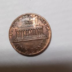 Precious Metal and Coins - Is the reverse side of the 1983 D ment mark wait 3.1 it's a errow penny