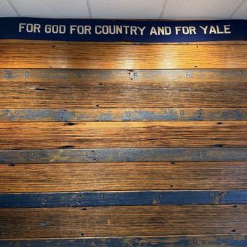 Zoi's New Haven - Wall at entrance - Breakfast & Brunch Near Me - New Haven, Connecticut Zoi's New Haven - Wall at entrance - Breakfast & Brunch Near Me - New Haven, Connecticut