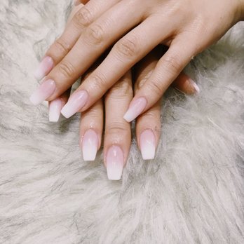Luxe Nail Lounge - Nail Salons Near Me - Fairfax, Virginia