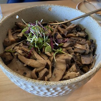 Jun Bistro - 松露野菌牛油拌饭 Truffle and mushroom rice (含豬肉Contains pork) - Chinese Near Me - Milpitas, California Jun Bistro - 松露野菌牛油拌饭 Truffle and mushroom rice (含豬肉Contains pork) - Chinese Near Me - Milpitas, California