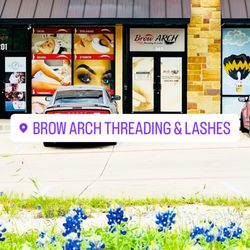 Brow Arch Threading & Lashes - Front view