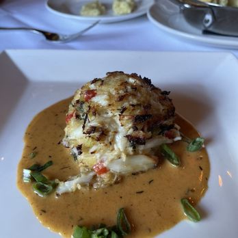 Del Frisco's Double Eagle Steak House - Crab cake - Bars Near Me - Orlando, Florida Del Frisco's Double Eagle Steak House - Crab cake - Bars Near Me - Orlando, Florida