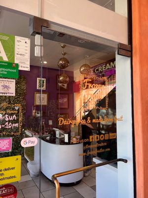 Frozen Fruit Co by null