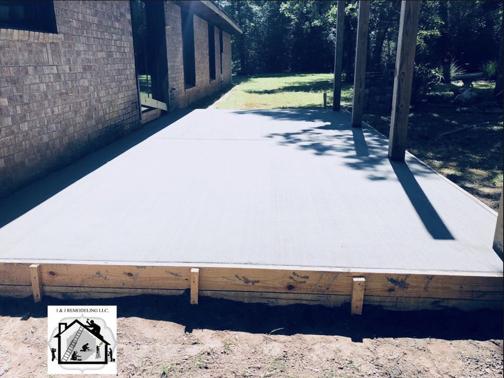 Slide of I & J Remodeling