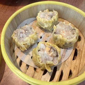 Dim Sum King - Pork and shrimp dumplings - Dim Sum Near Me - Fort Myers, Florida Dim Sum King - Pork and shrimp dumplings - Dim Sum Near Me - Fort Myers, Florida