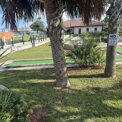 Ripley's Bayfront Mini Golf