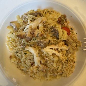 Dalida - A Turkish pasta with mushrooms and peppers - Mediterranean Near Me - San Francisco, California Dalida - A Turkish pasta with mushrooms and peppers - Mediterranean Near Me - San Francisco, California
