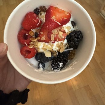 Café Ficelle - Yogurt and fruit bowl - Sandwiches Near Me - Camarillo, California Café Ficelle - Yogurt and fruit bowl - Sandwiches Near Me - Camarillo, California