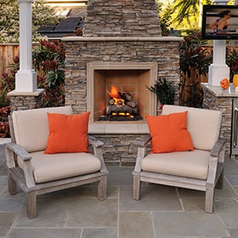 Susan Friedman Landscape Architecture - Outdoor fireplace, ashlar pattern bluestone slate paving under custom pergola structure and complete outdoor kitchen - Landscape Architects or Designers Near Me - San Ramon, California Susan Friedman Landscape Architecture - Outdoor fireplace, ashlar pattern bluestone slate paving under custom pergola structure and complete outdoor kitchen - Landscape Architects or Designers Near Me - San Ramon, California