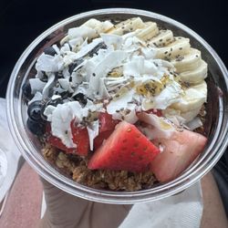 Tropical Smoothie Cafe - The Açaí Bowl was great!!!