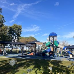 Lots of variety and multiple play areas accommodating all ages and activity levels. Lots of variety and multiple play areas accommodating all ages and activity levels.