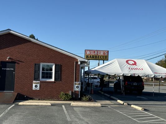 Wilber's Barbecue by null