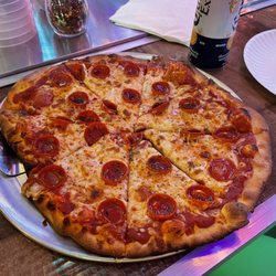 Buddys Harbor - Pep and hot honey
