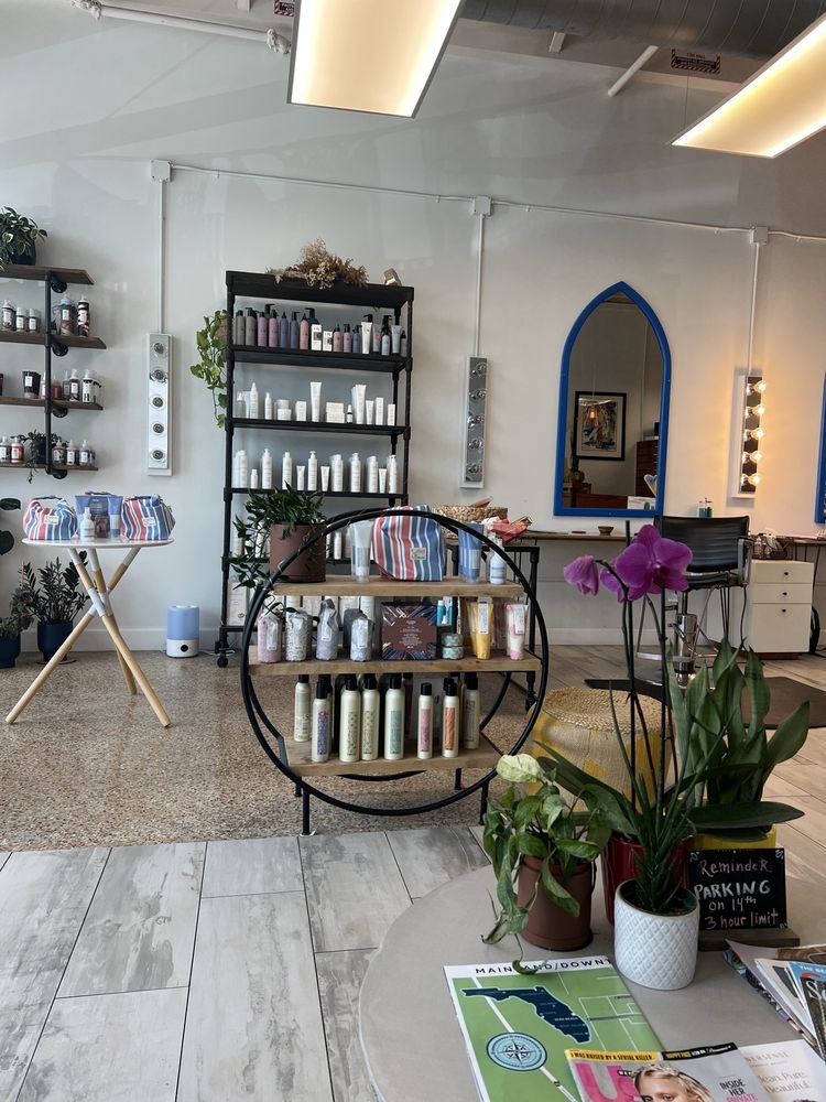 Boho House Salon Image