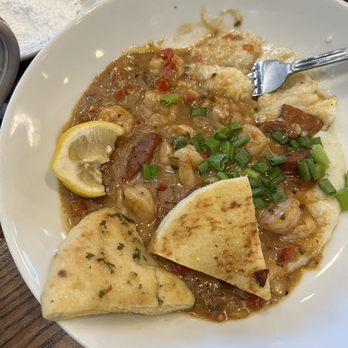 Another Broken Egg Cafe - Shrimp 'N Grits - Breakfast & Brunch Near Me - Pembroke Pines, Florida