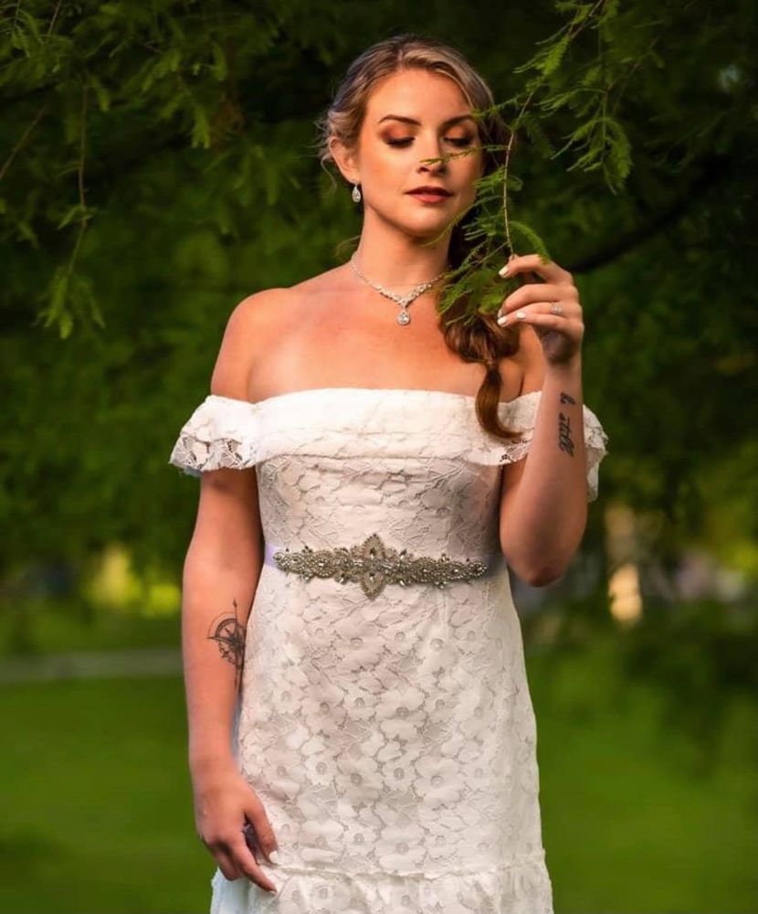 Makeup By Ananya Logo