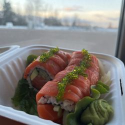 Fugaku Sushi - Salmon Lover signature roll