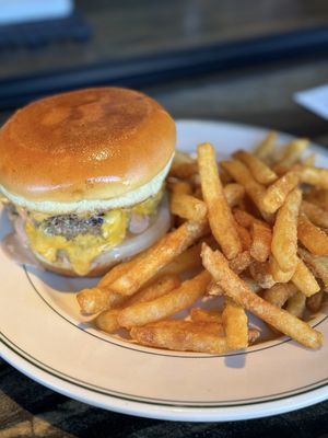 Little West Tavern by null