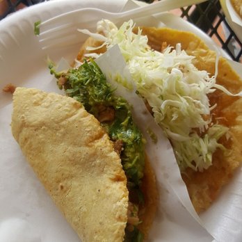 Lidia Tacos Grill - Chicken taco and fish taco with melted cheese - Seafood Near Me - Maneadero, BCN Lidia Tacos Grill - Chicken taco and fish taco with melted cheese - Seafood Near Me - Maneadero, BCN