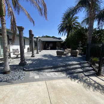 Saddleback Pavers - These are the pavers that they laid. And it's so awesome on how the steps came out. - Masonry/Concrete Near Me