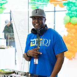 DJ  Dubb