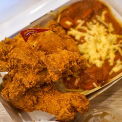 Jollibee - 2pc Spicy Chicken Joy w/ Jolly Spaghetti - IG: @nelson_eats