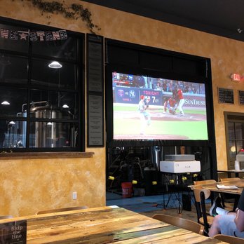 Braeloch Brewing - Huge TV! - Breweries Near Me - Kennett Square, Pennsylvania