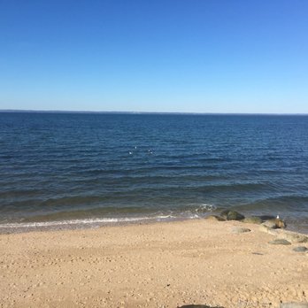 Stehli Beach - Beaches Near Me - Bayville, New York