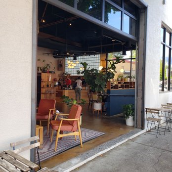 Lone Pine Coffee Roasters - Coffee & Tea Near Me - Bend, Oregon Lone Pine Coffee Roasters - Coffee & Tea Near Me - Bend, Oregon