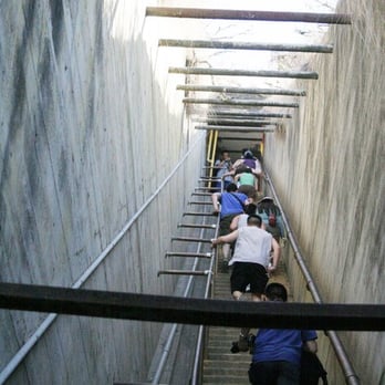 Diamond Head State Monument - The stairs of death - Parks Near Me - Honolulu, Hawaii