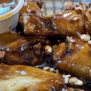 Treylor Park - Saint Augustine - Peanut butter and jelly wings - Cocktail Bars Near Me - St. Augustine, Florida Treylor Park - Saint Augustine - Peanut butter and jelly wings - Cocktail Bars Near Me - St. Augustine, Florida